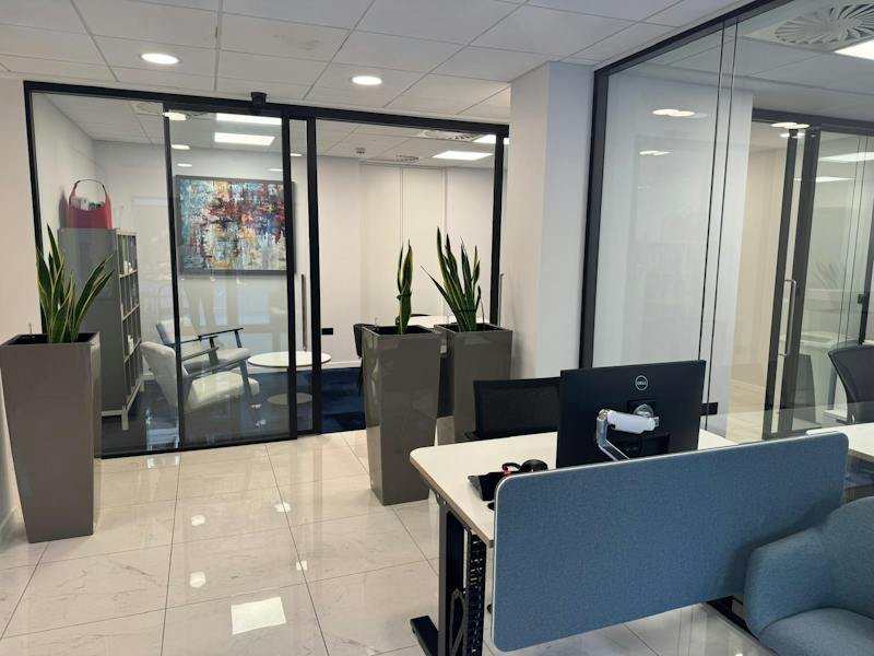 Office in London - photo 2