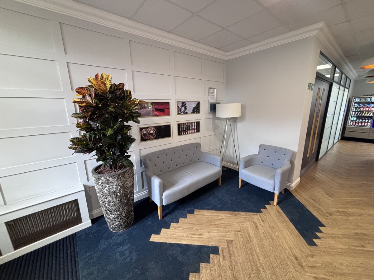 Office in Leicester - photo 4