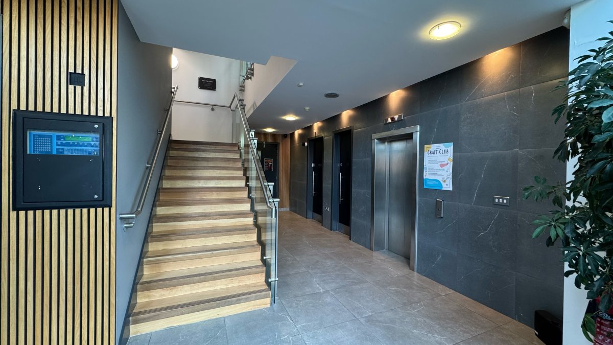 Office in Yeadon - photo 3