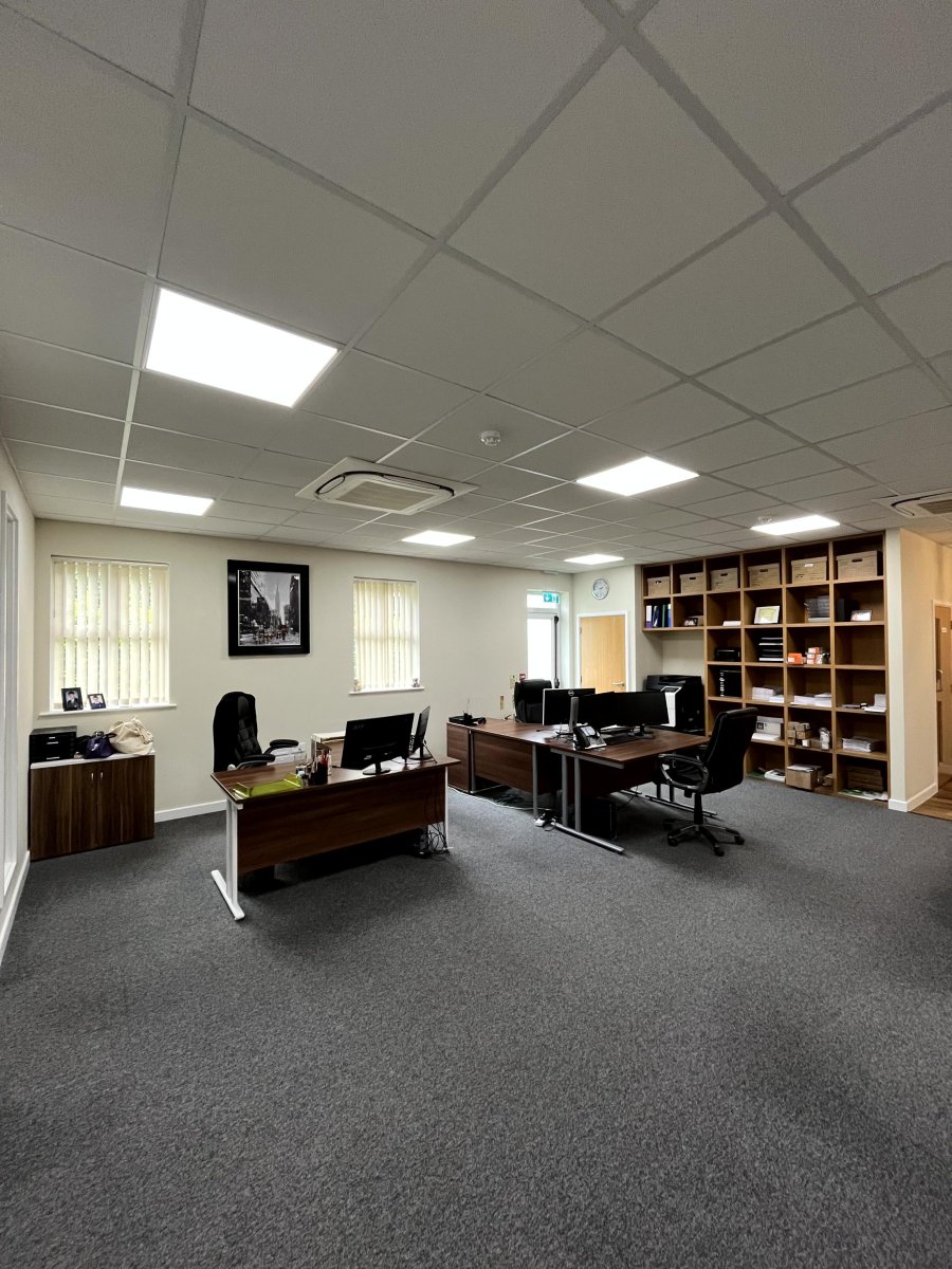 Office in Earls Colne - photo 3