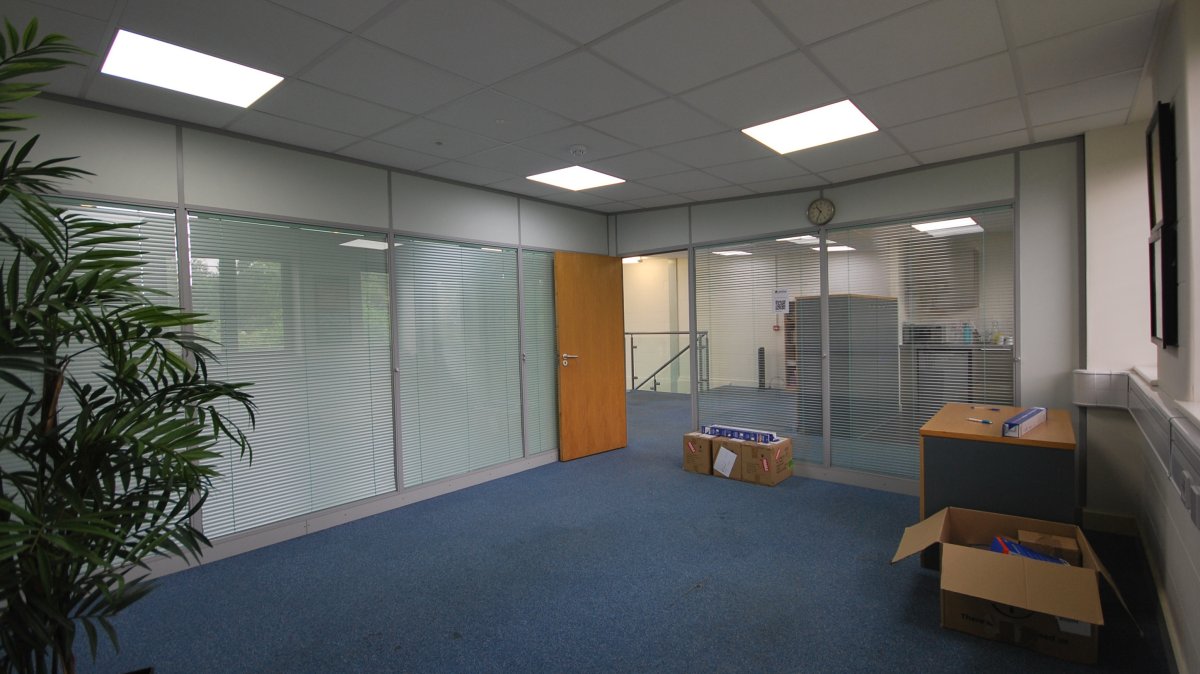 Office in Enderby - photo 3