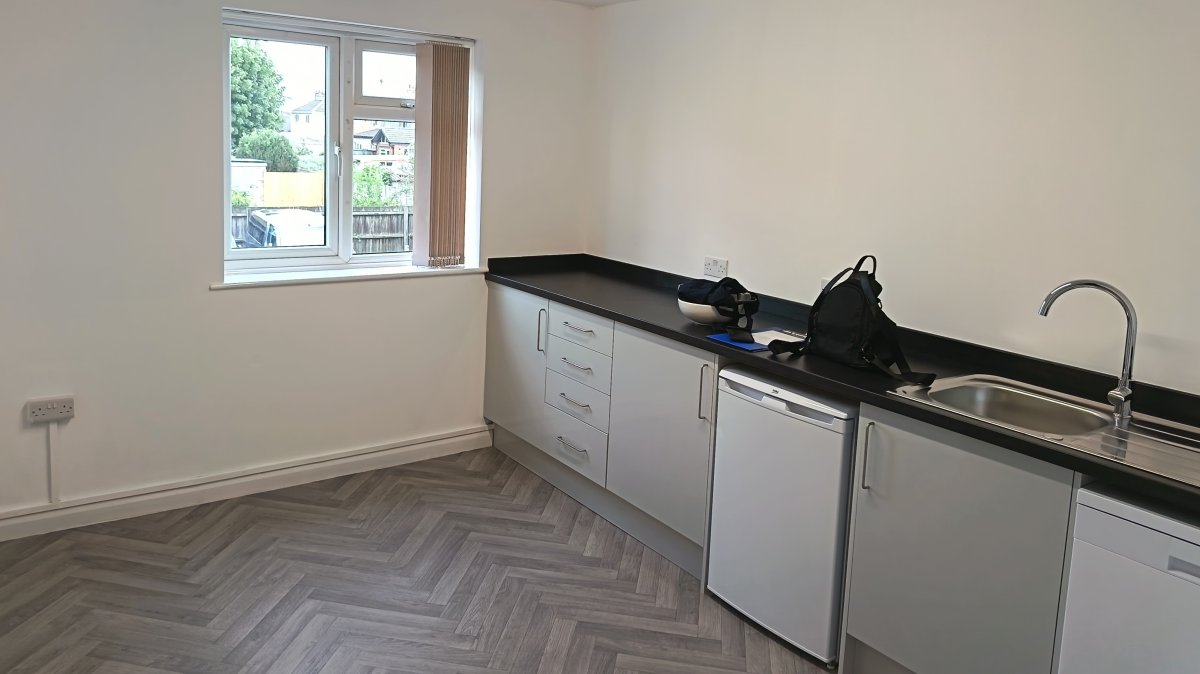 Office in Syston - photo 3