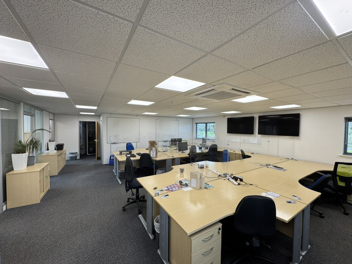 Office in Market Harborough - photo 3
