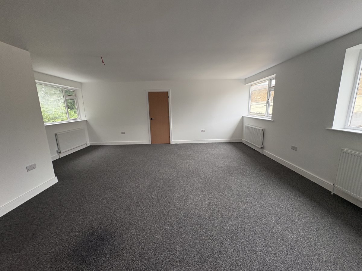Office in Attenborough - photo 2