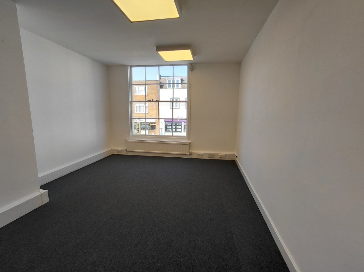 Office in Westerham - photo 3