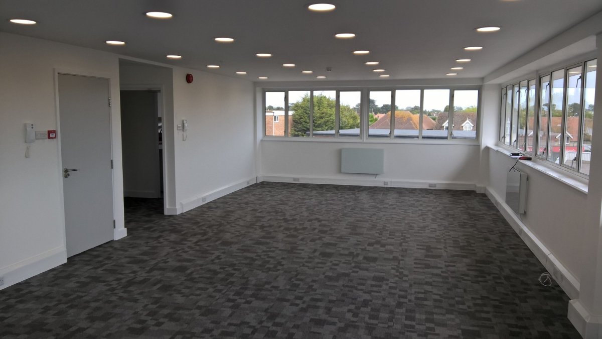 Office in Rustington - photo 3