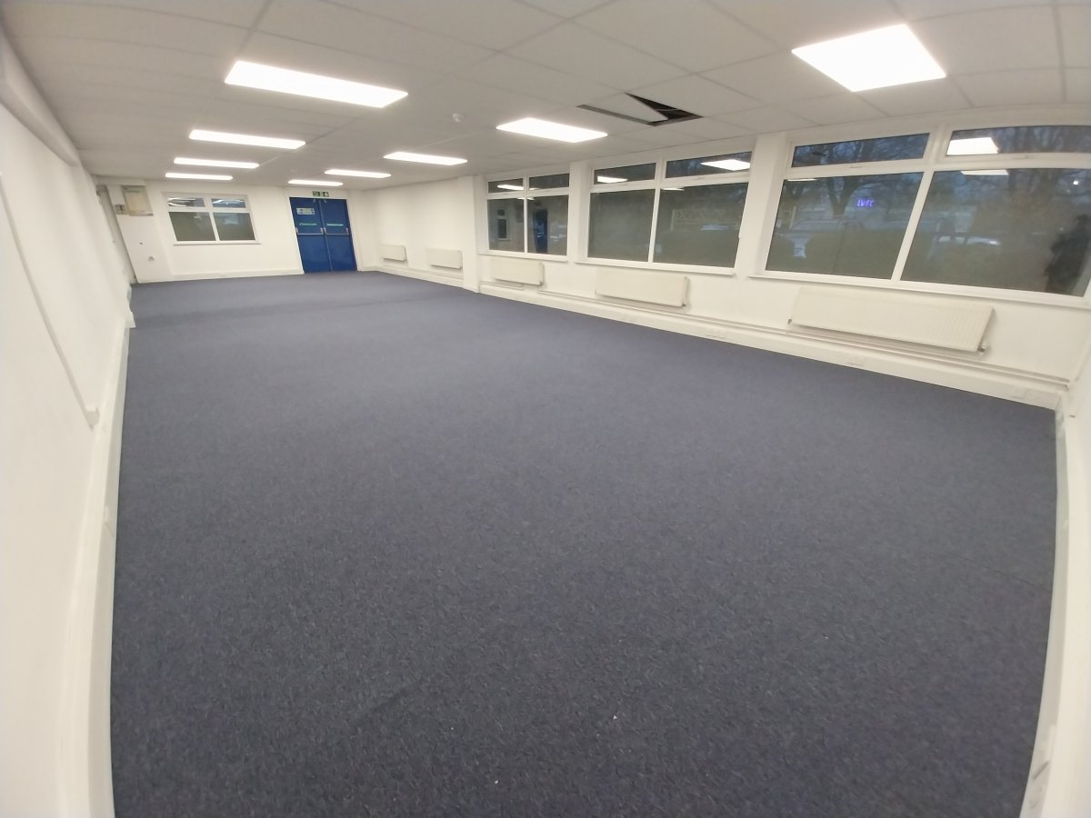 Office in Croydon - photo 4