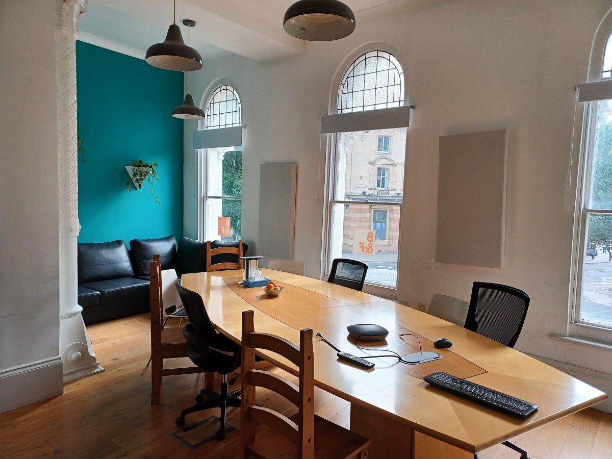 Office in Brighton - photo 3