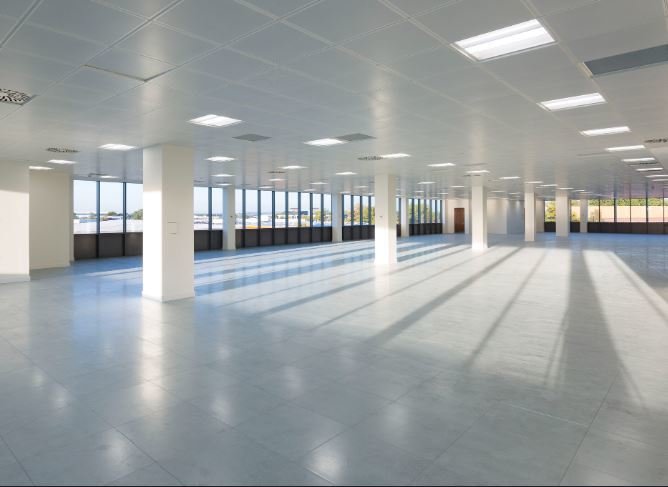 Office in Crawley - photo 2