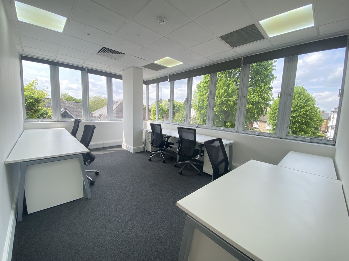 Office in Bromley - photo 2