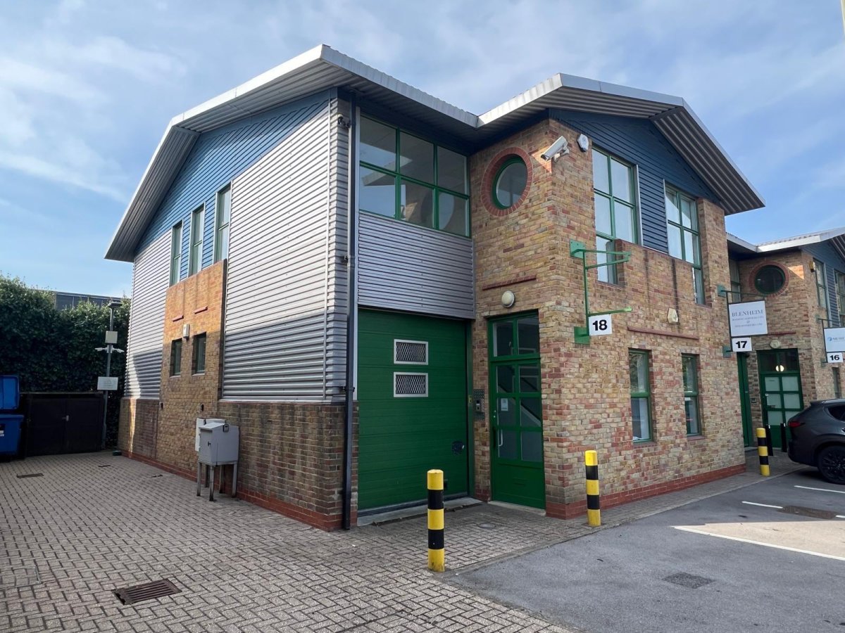 Office in Epsom - photo 3
