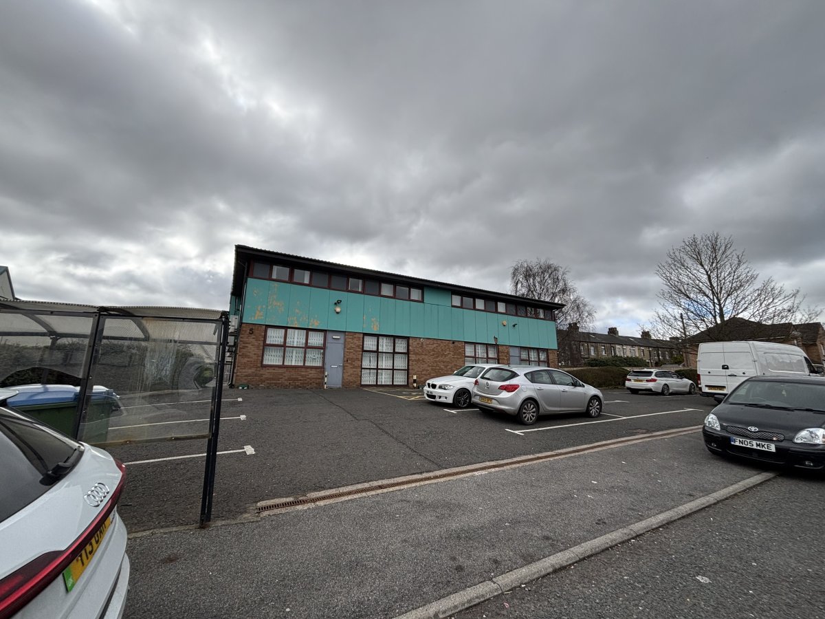 Office in Bradford - photo 3