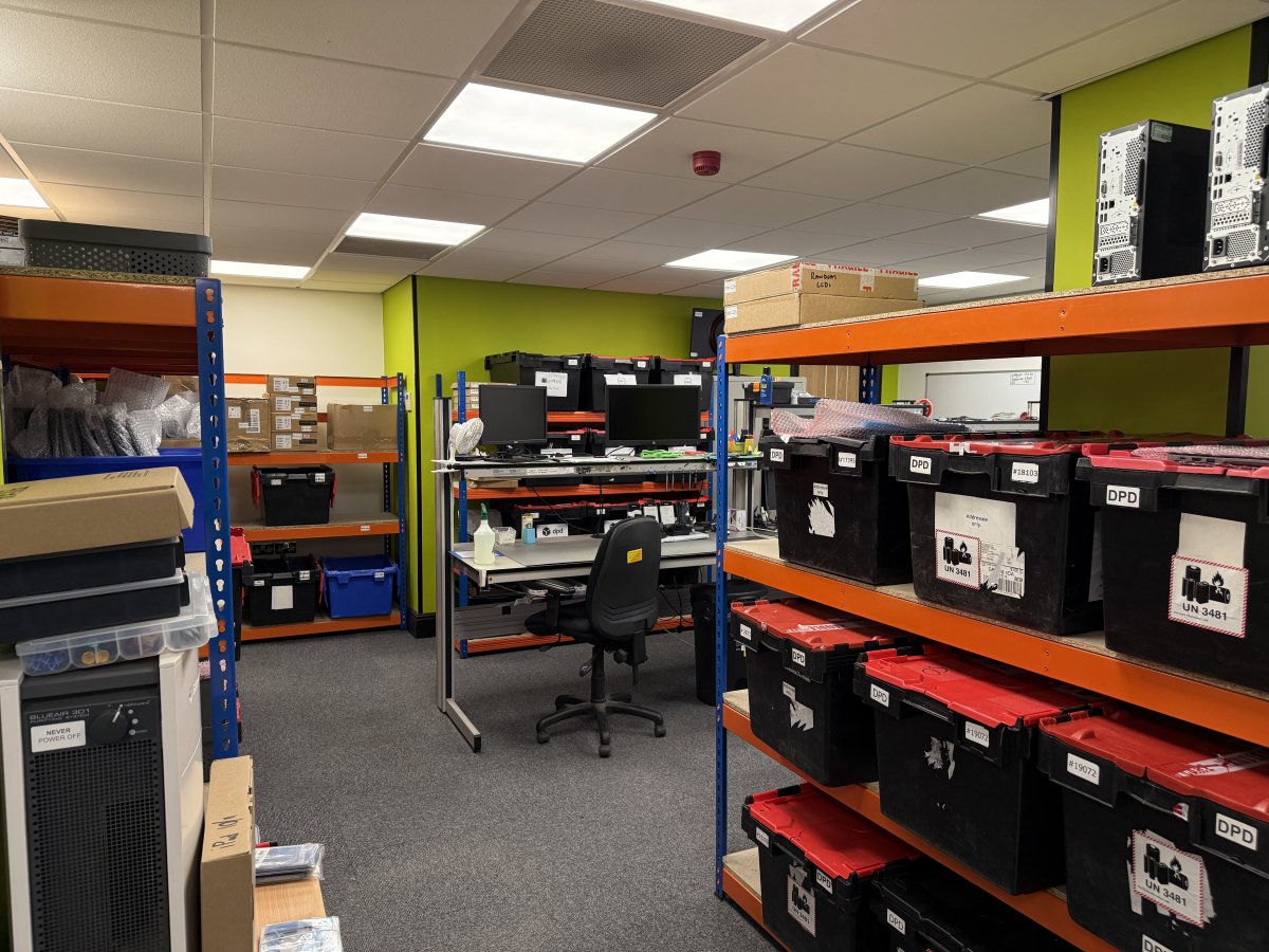 Office in Guiseley - photo 3