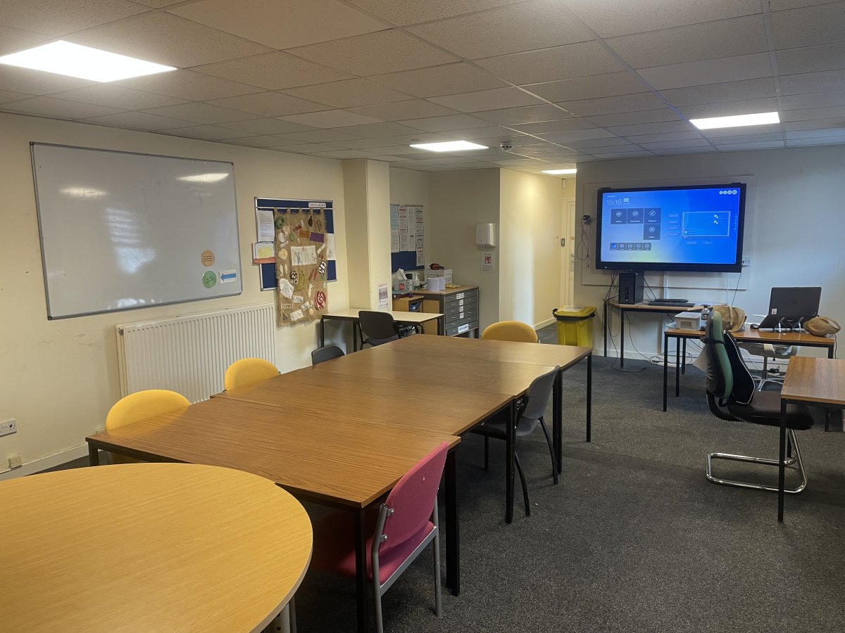 Office in Bradford - photo 4