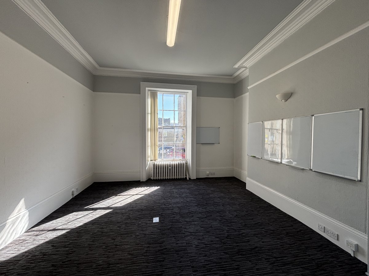 Office in Halifax - photo 3