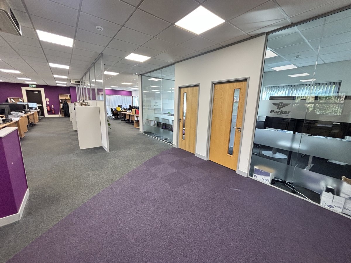 Office in Leicester - photo 2