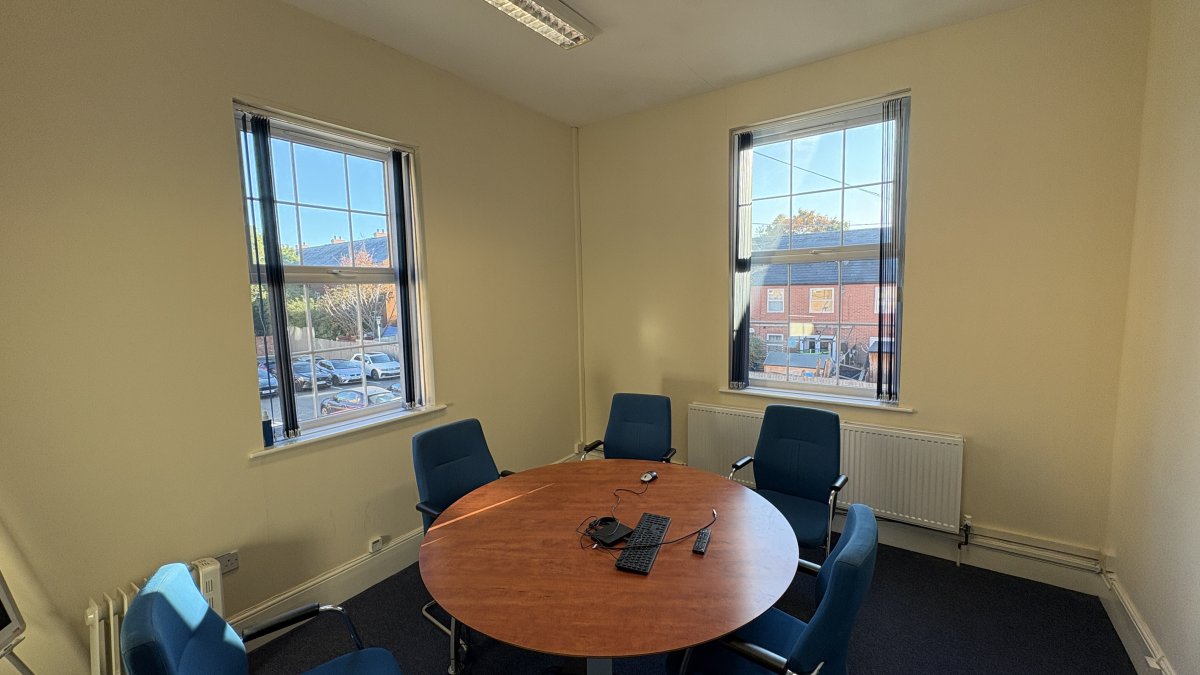 Office in Derby - photo 3