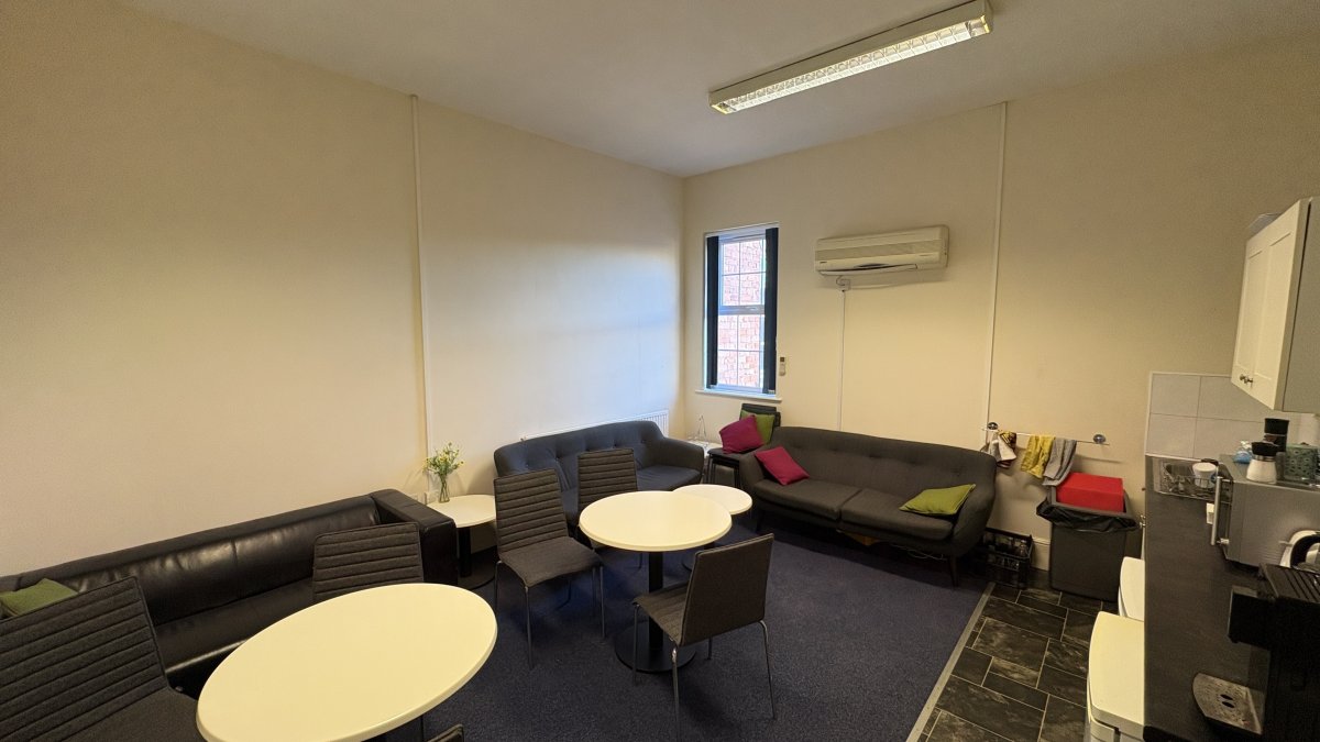 Office in Derby - photo 4