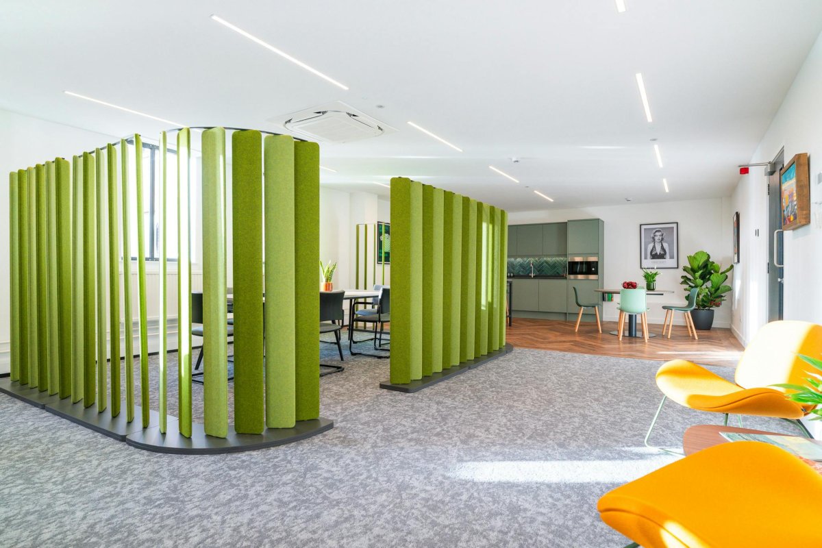 Office in Reigate - photo 3