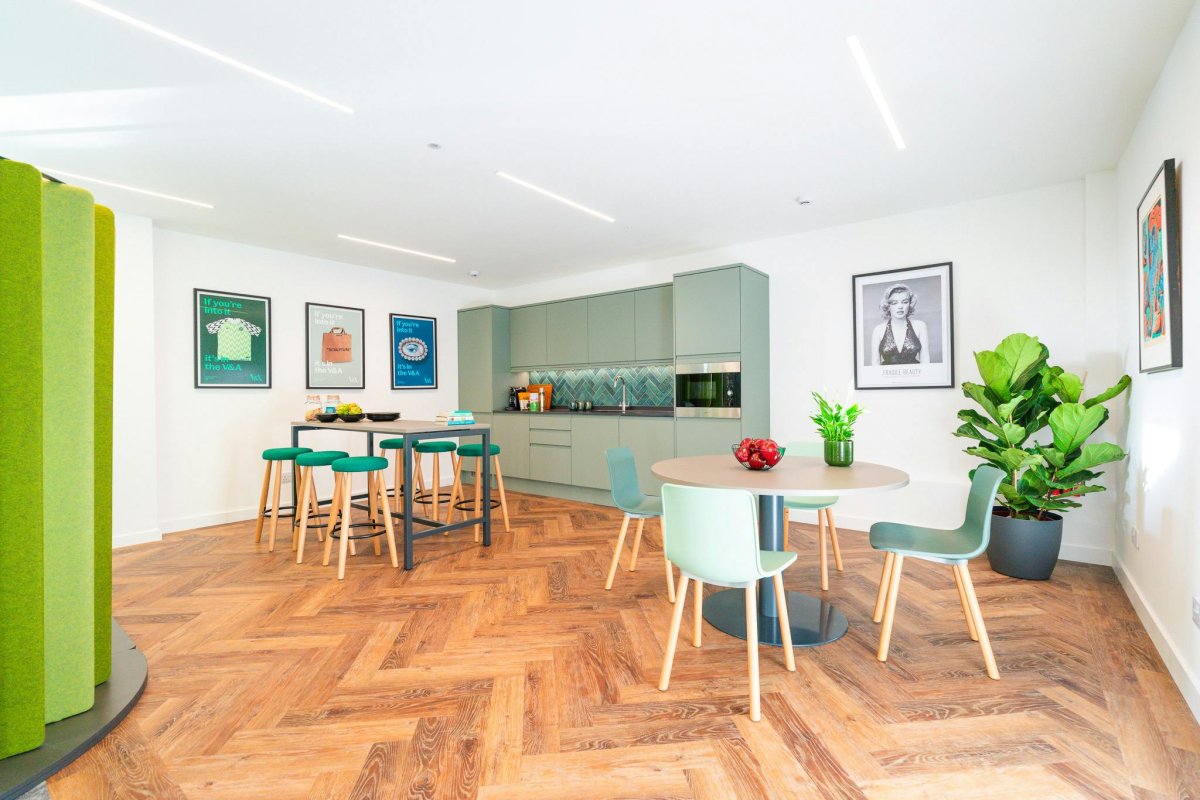 Office in Reigate - photo 4