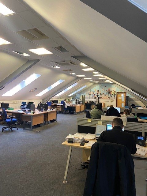 Office in Oldham - photo 3