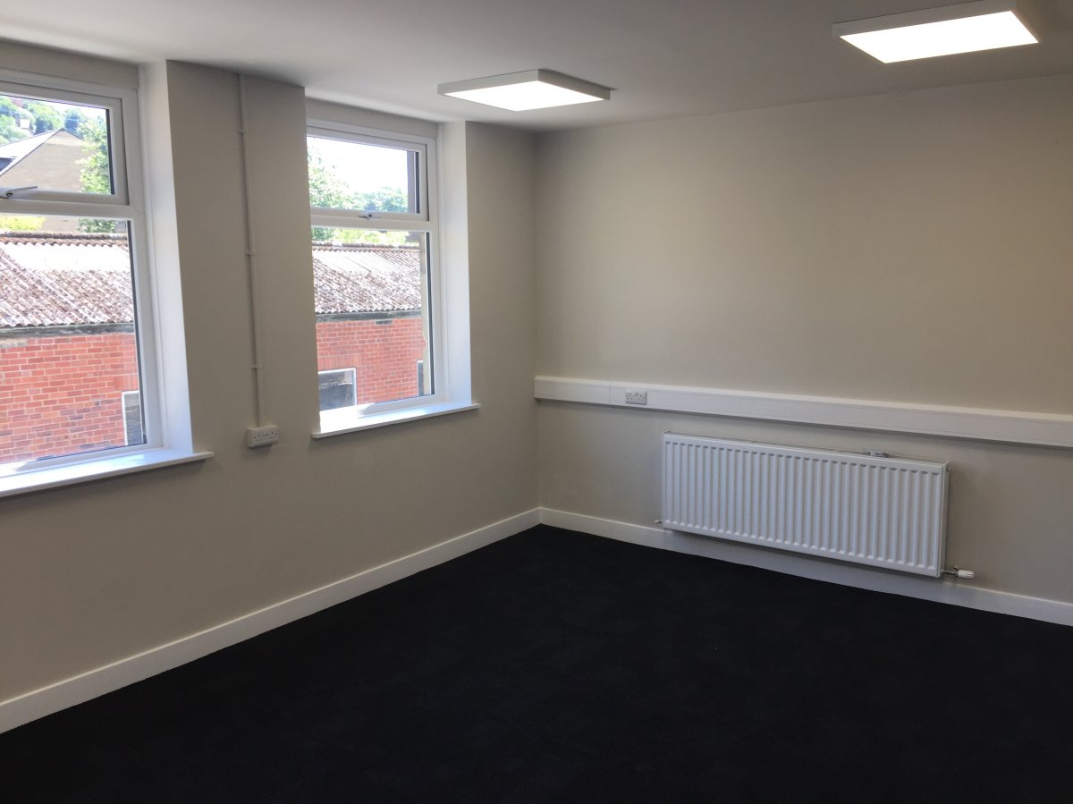 Office in Hebden Bridge - photo 3