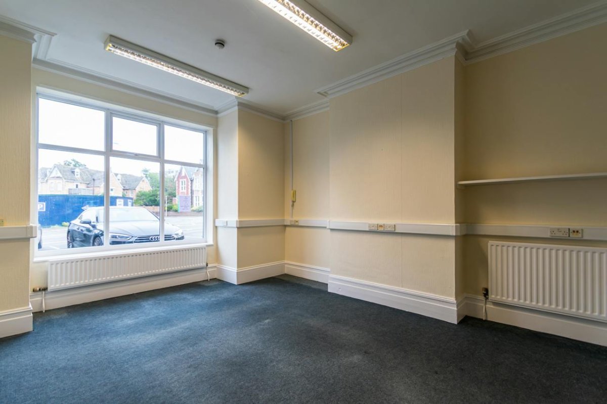 Office in Poole - photo 4