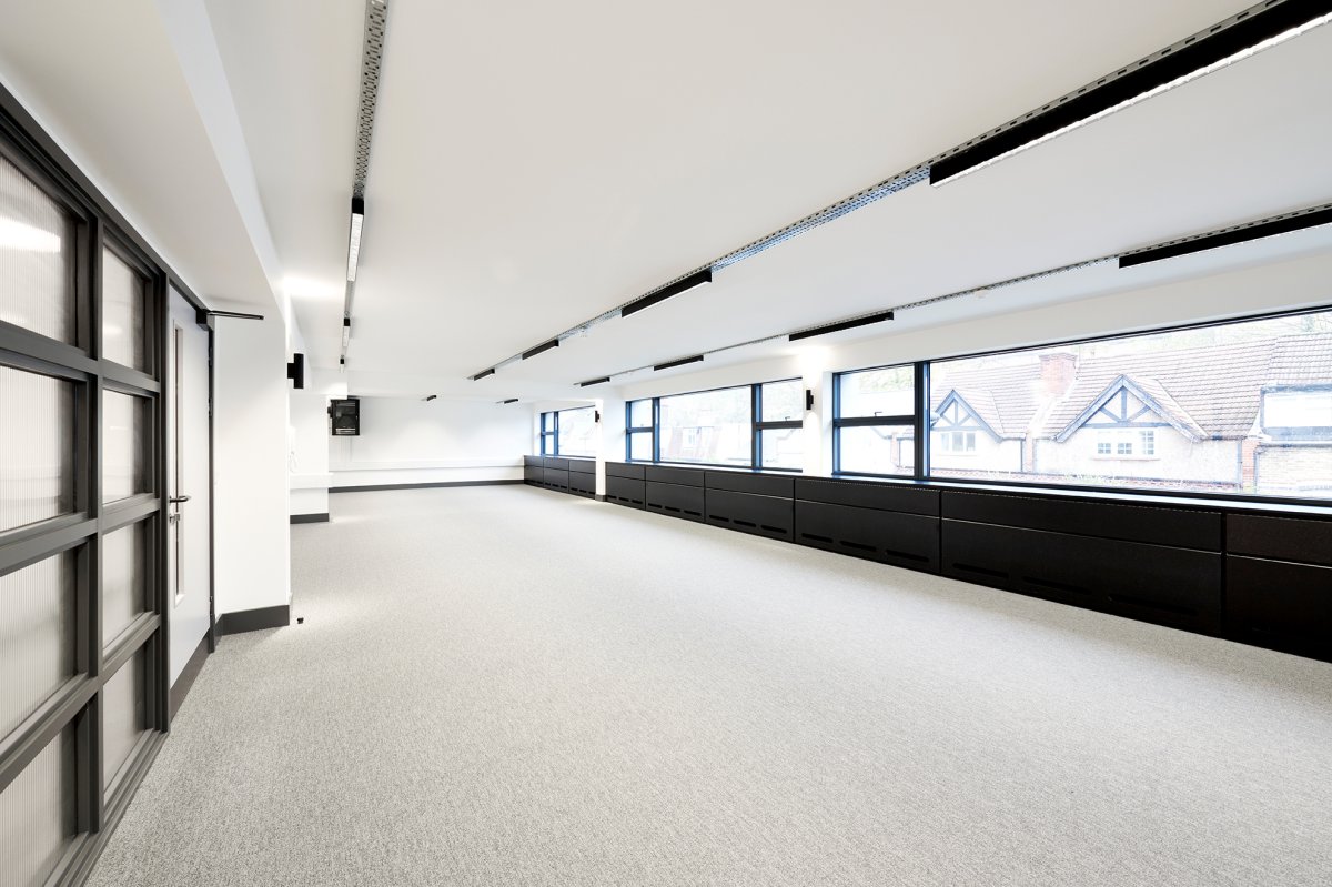 Office in Caterham - photo 3