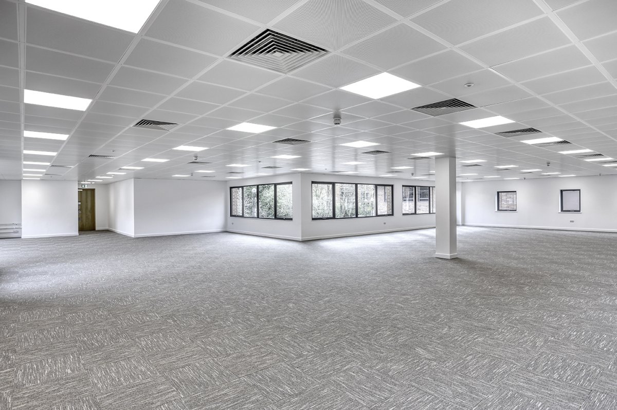 Office in Godalming - photo 2