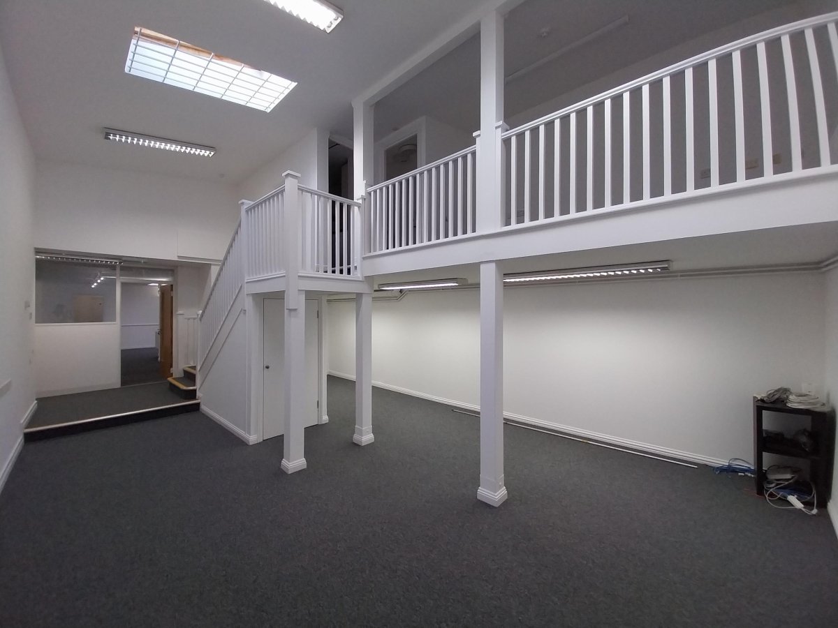 Office in Hove - photo 3