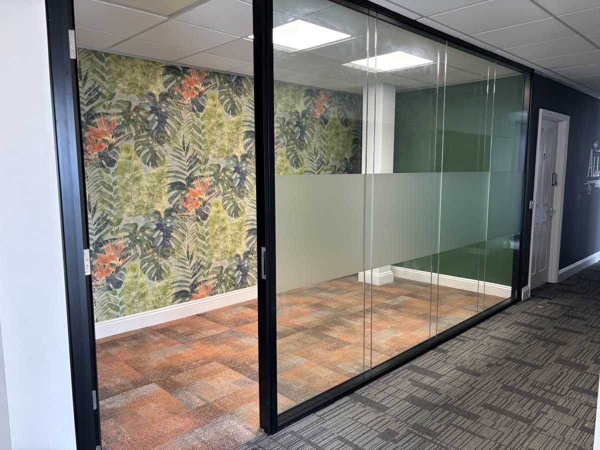 Office in Hove - photo 3