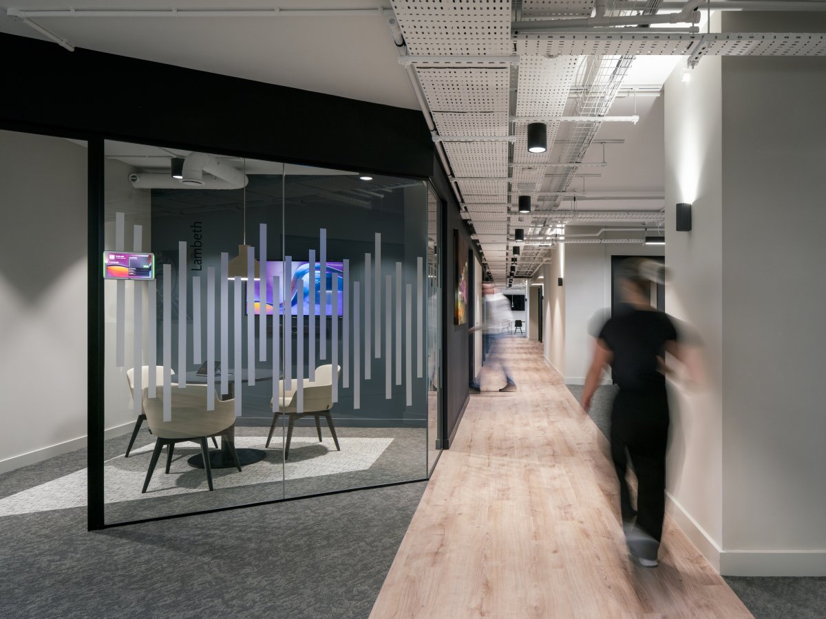 Office in Croydon - photo 3
