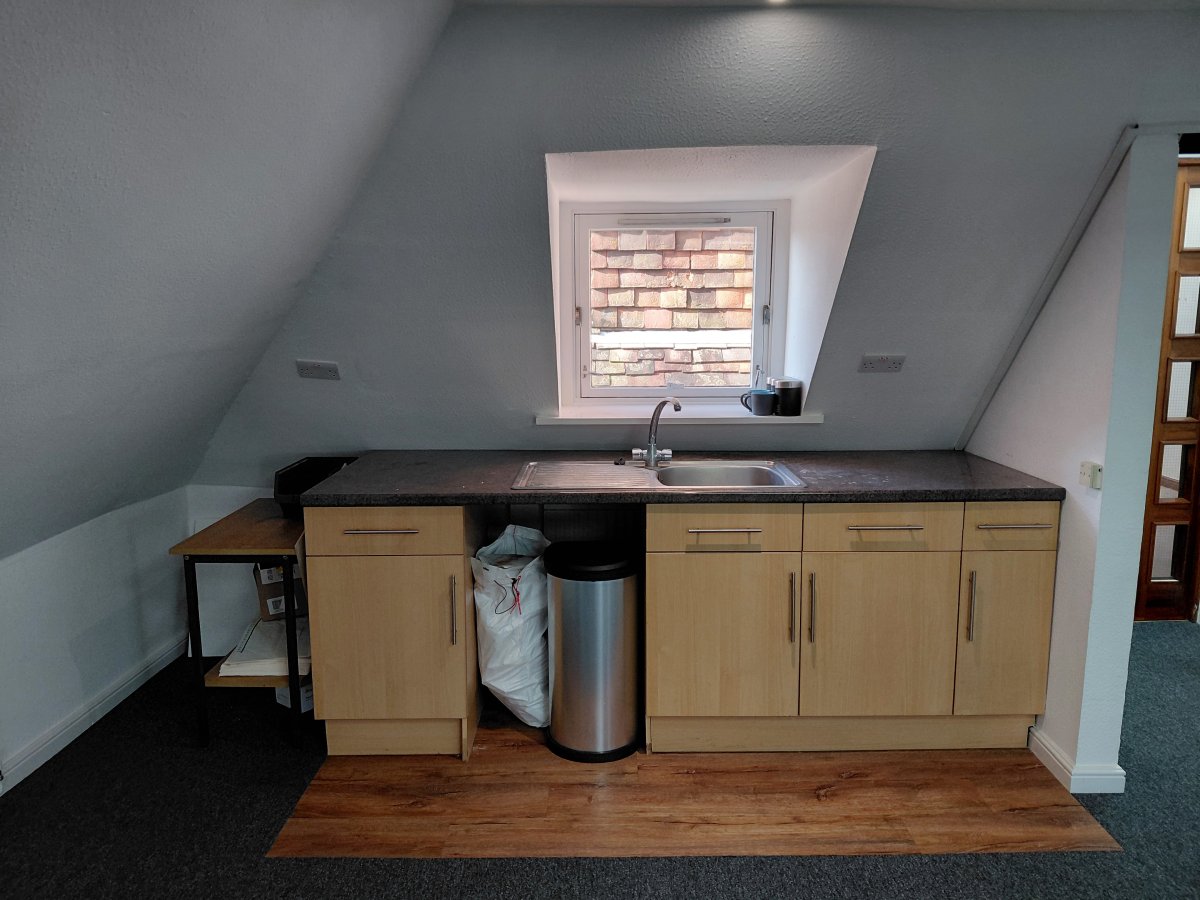 Office in Westerham - photo 4