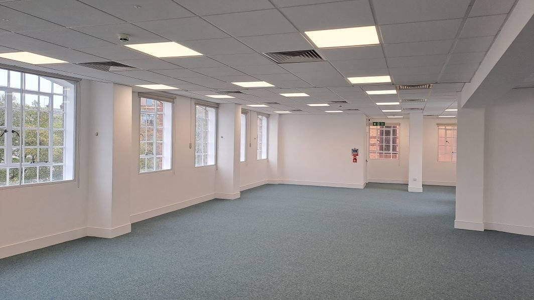 Office in Guildford - photo 2