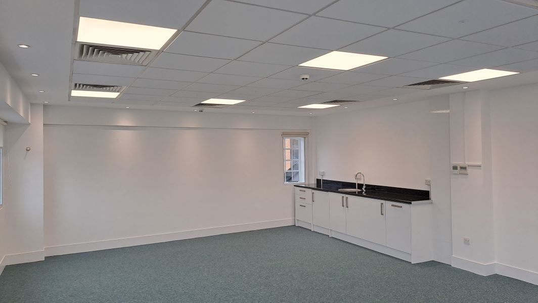 Office in Guildford - photo 3