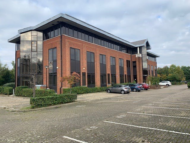 Office in Harlow - photo 2