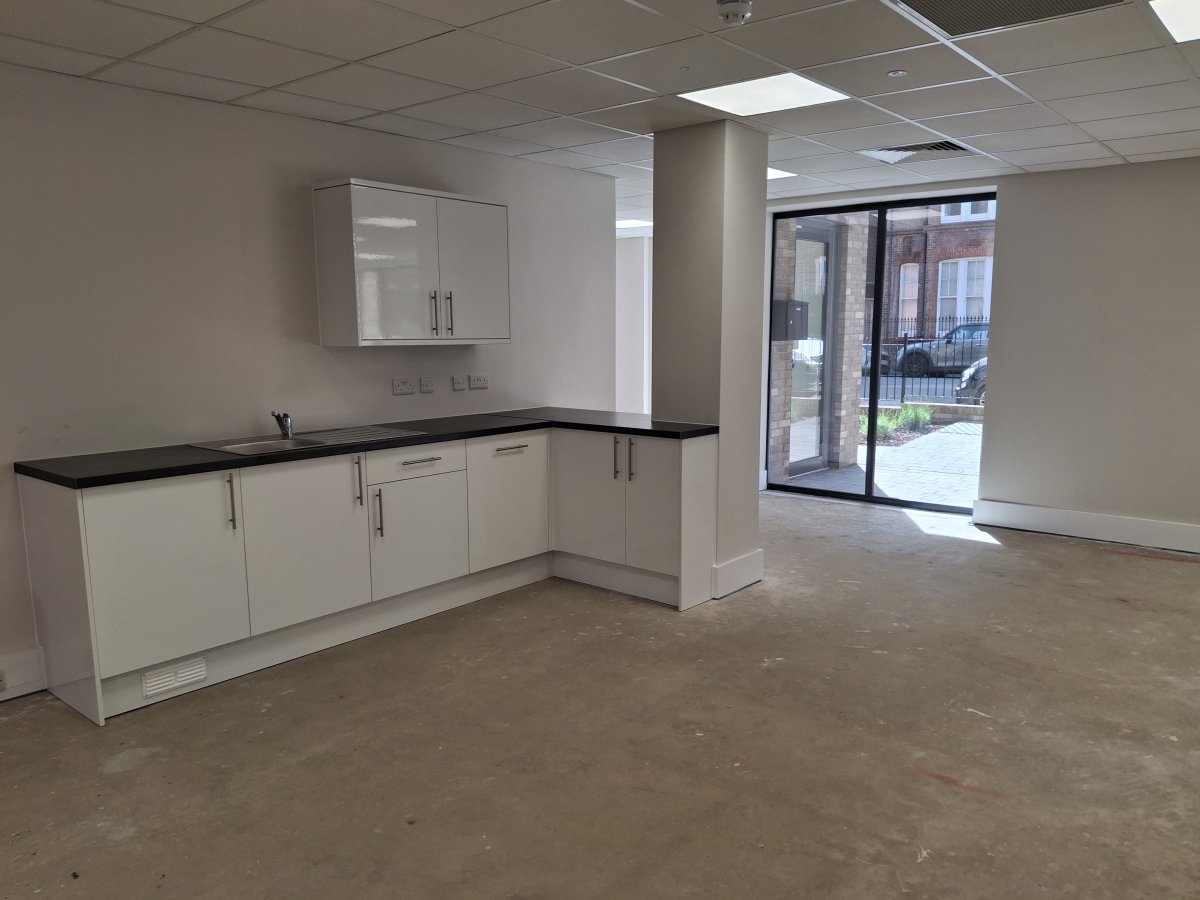 Office in Hove - photo 3