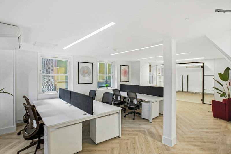 Office in London - photo 2