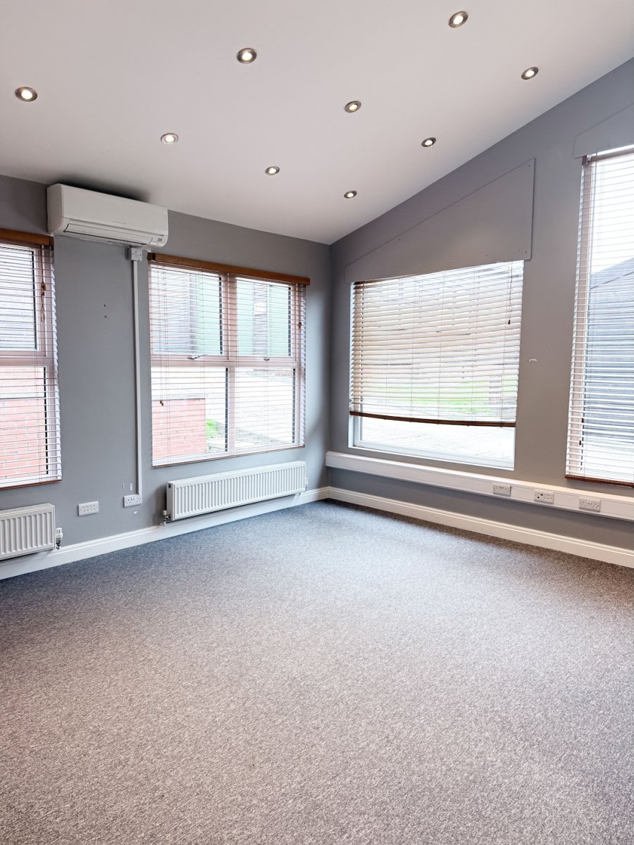Office in Cragg Vale - photo 3