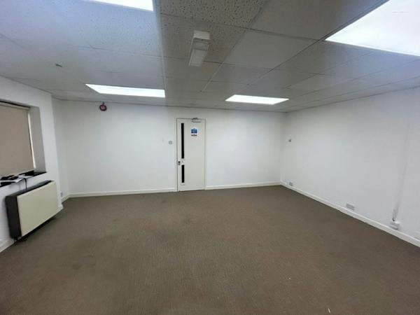 Office in Bedford - photo 4