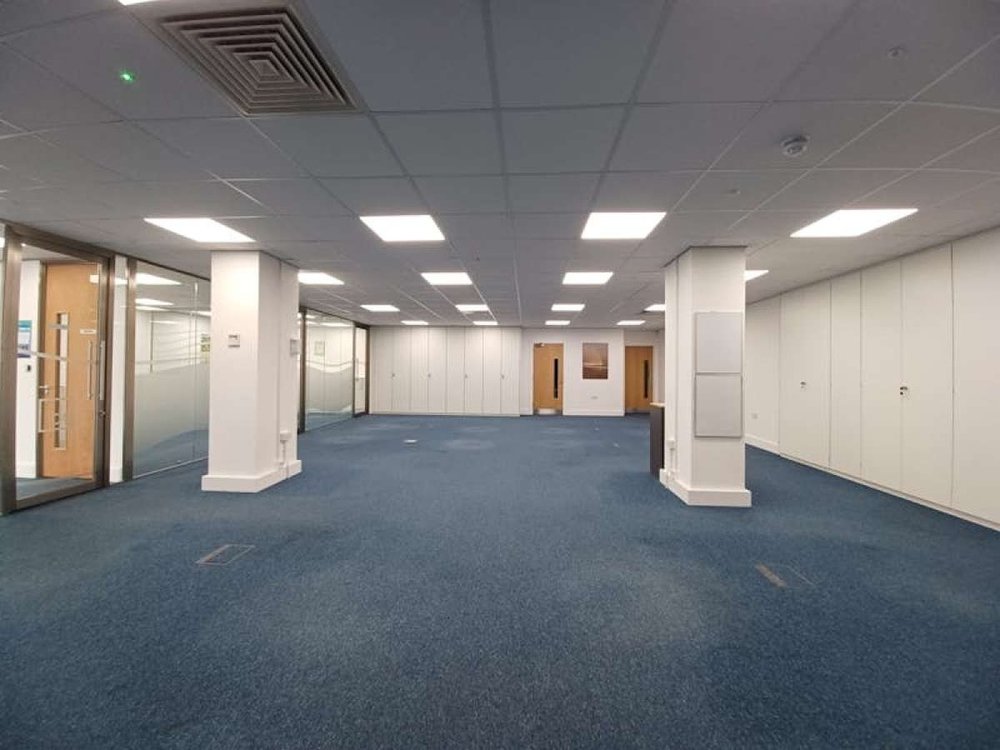 Office in Poole - photo 4