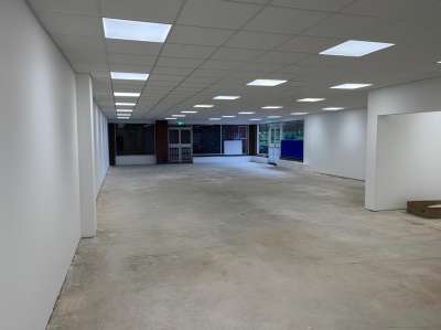 Retail/Shop in Caldicot - photo 2