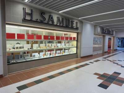 Retail/Shop in Livingston - photo 2