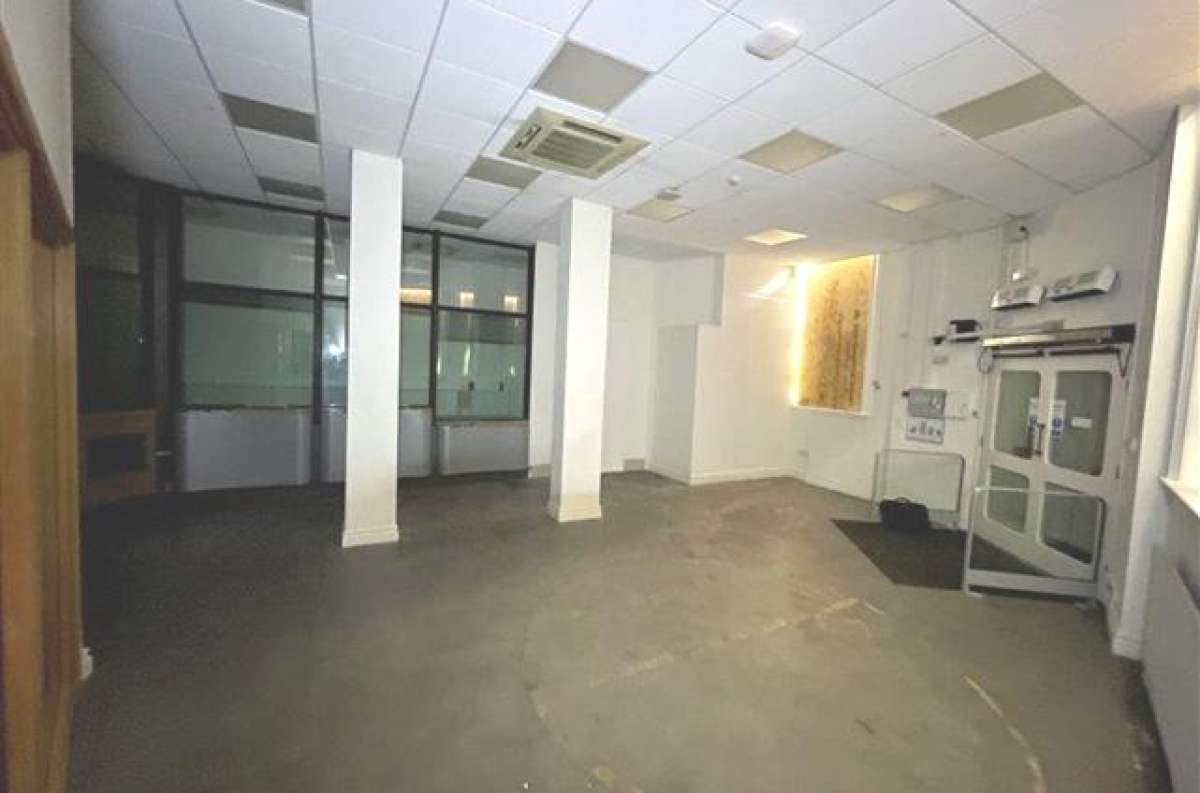 Retail/Shop in Felixstowe - photo 2