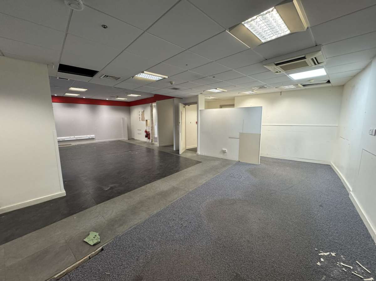 Retail/Shop in Peterborough - photo 3