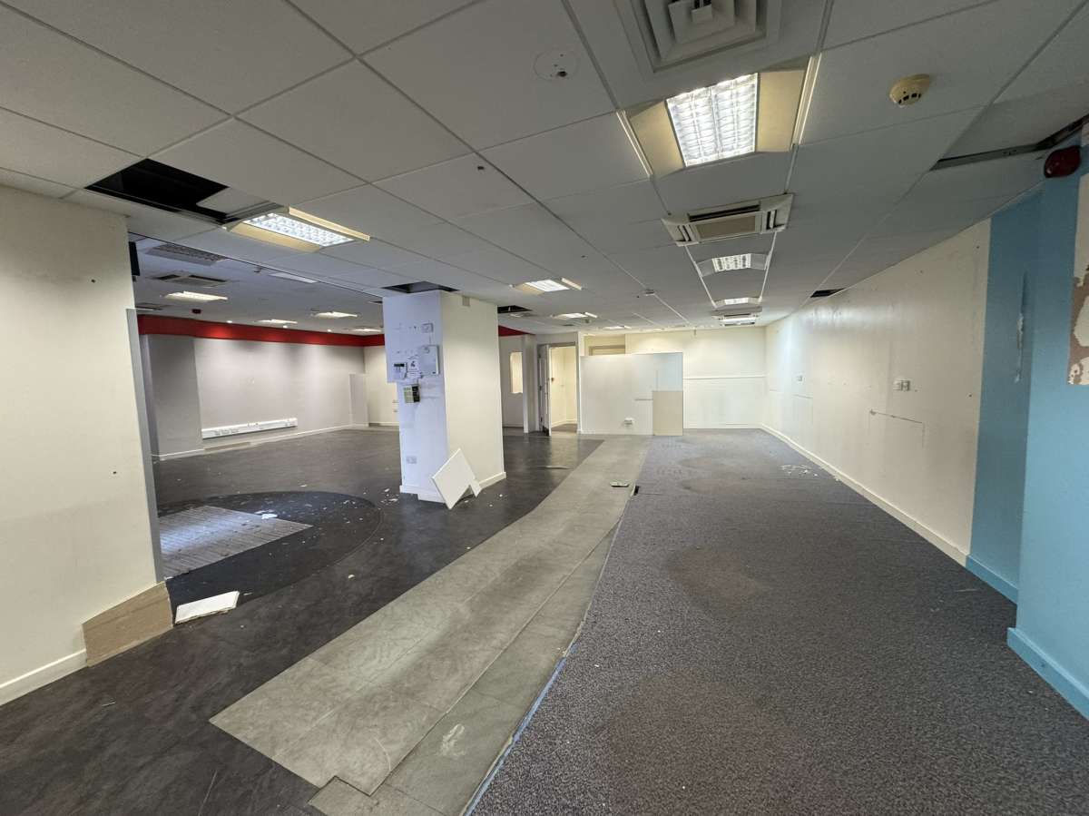 Retail/Shop in Peterborough - photo 4