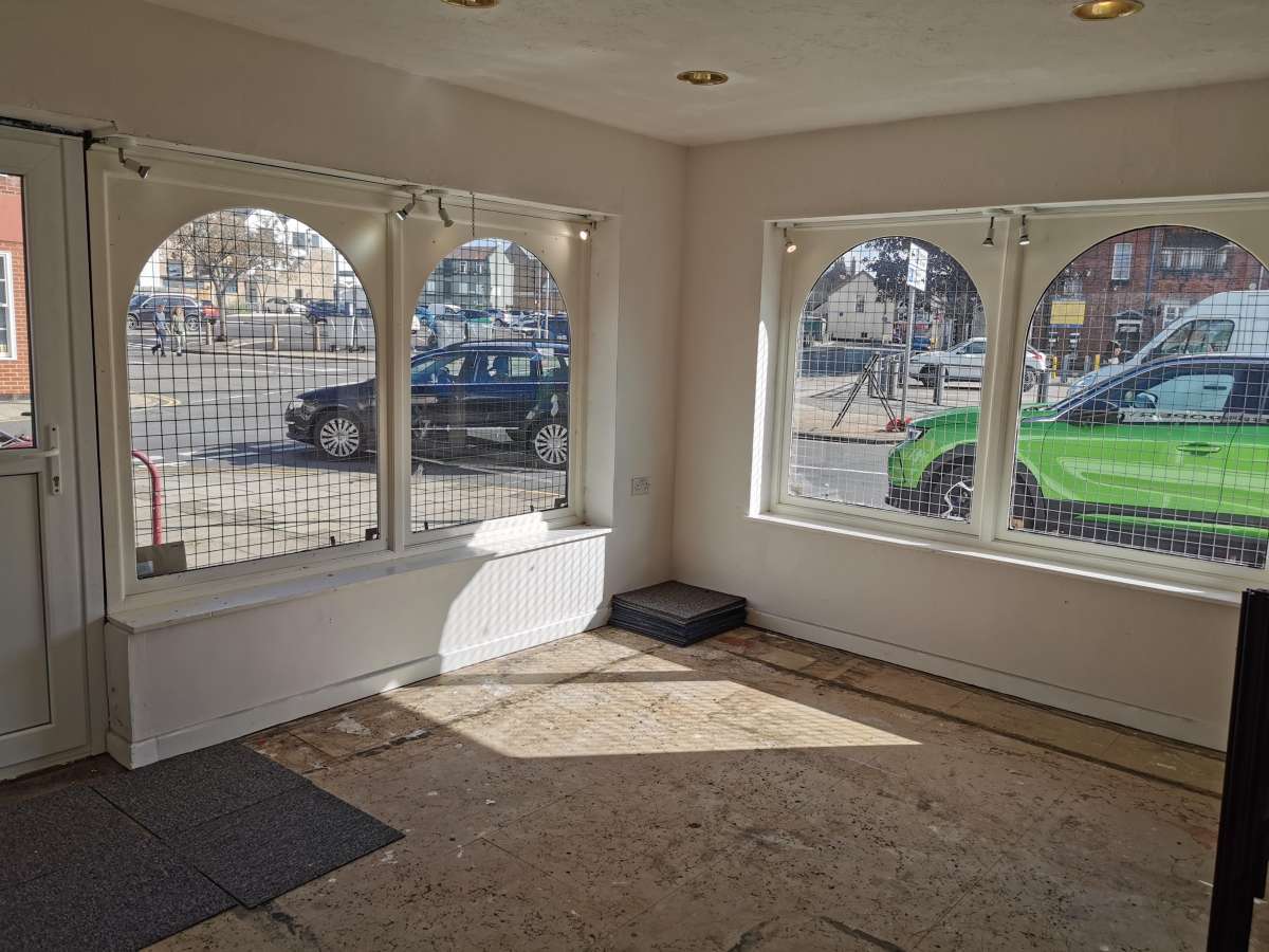 Retail/Shop in Great Yarmouth - photo 2