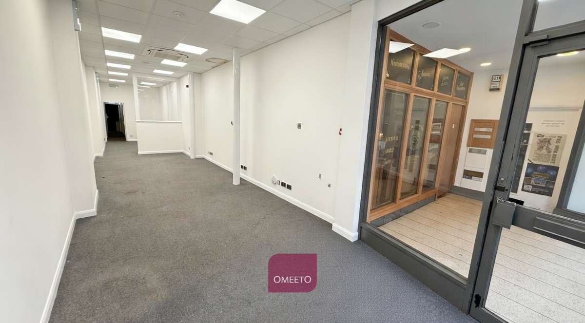 Retail/Shop in Derby - photo 2