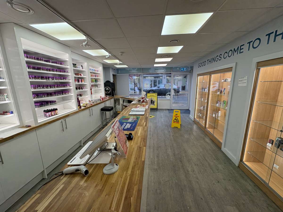 Retail/Shop in Eastleigh - photo 4