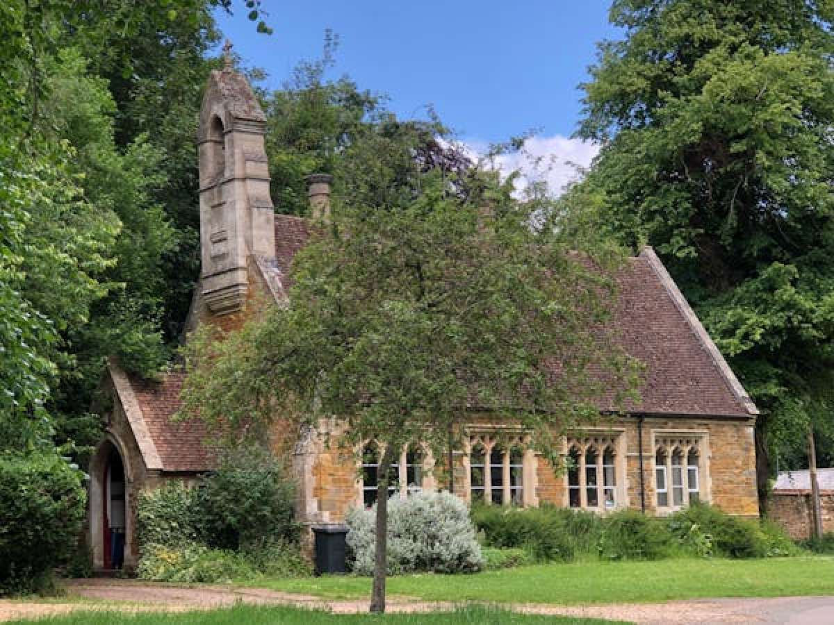 Retail/Shop To Let, Northampton